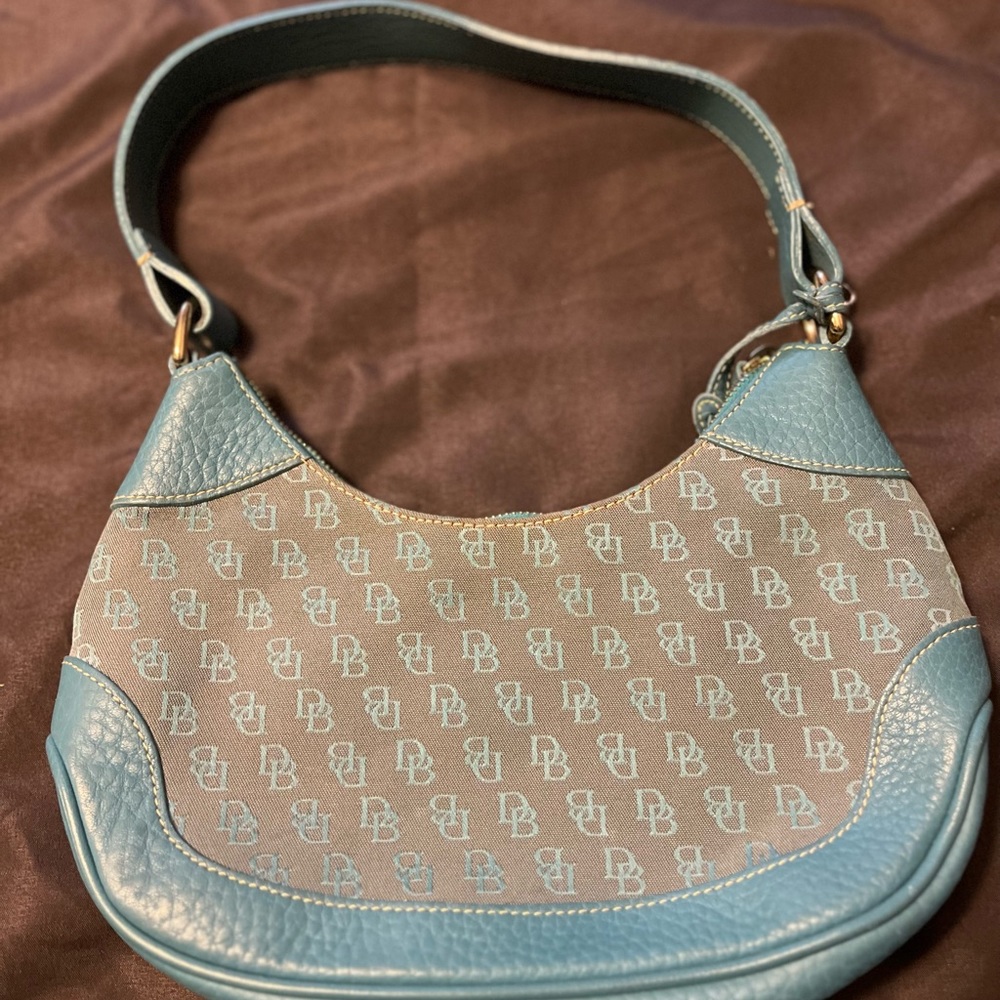 Dooney and Bourke purse